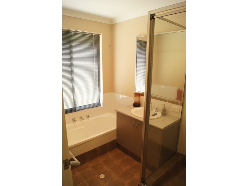 1B Yunderup Rd, South Yunderup WA 6208