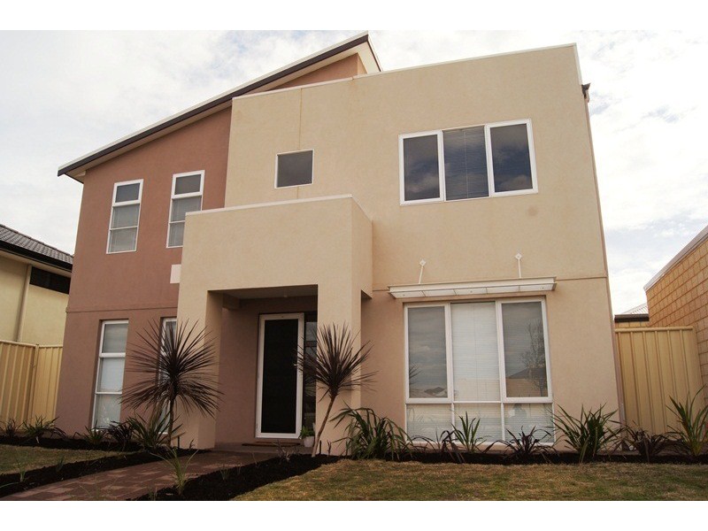 97 Lake Valley Drive, Lakelands WA 6180