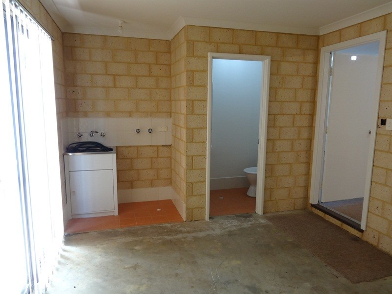 8/70 Waldron Bvd, Greenfields WA 6210