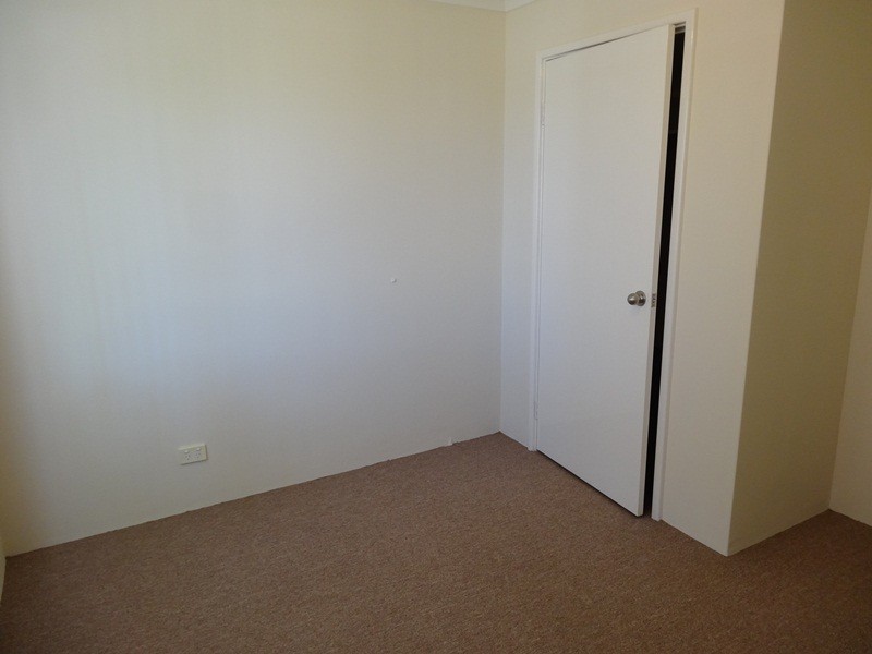 8/70 Waldron Bvd, Greenfields WA 6210