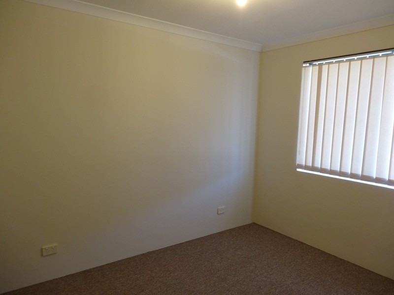 8/70 Waldron Bvd, Greenfields WA 6210