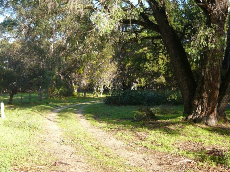 179 Clifton Downs Rd, Herron WA 6211