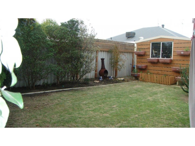 11 Enterprise Avenue, Falcon WA 6210