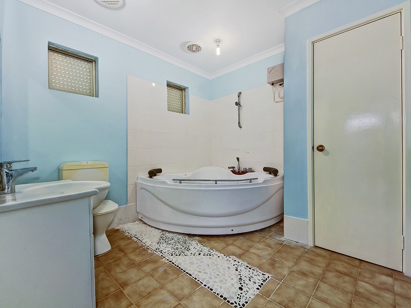 1 Dawesville Road, Dawesville WA 6211