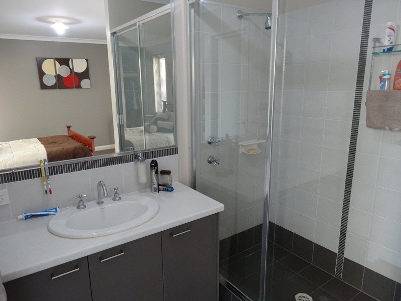 72 Cawana Parkway, Lakelands WA 6180