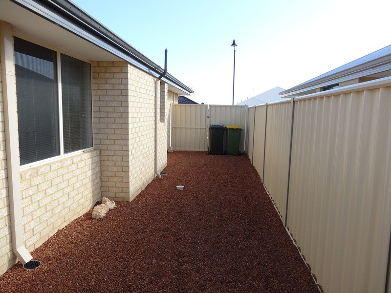 72 Cawana Parkway, Lakelands WA 6180