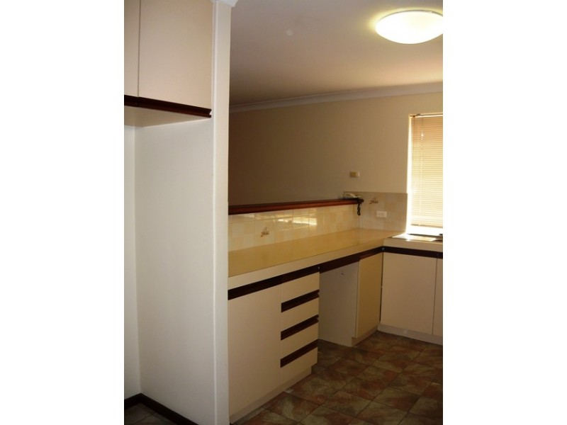 2/99 McDonald Street, Como WA 6152