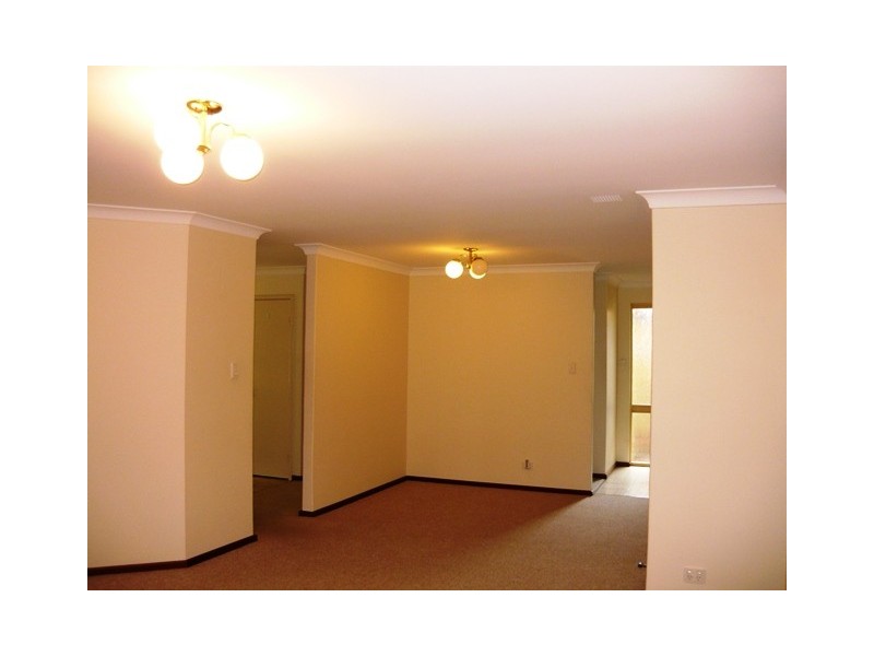 2/99 McDonald Street, Como WA 6152