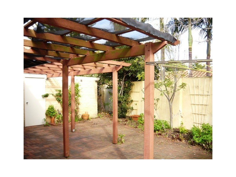 2/99 McDonald Street, Como WA 6152