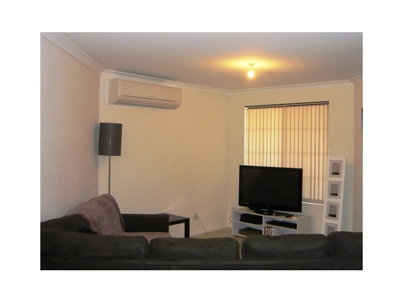 7 Columbus Street, Dudley Park WA 6210