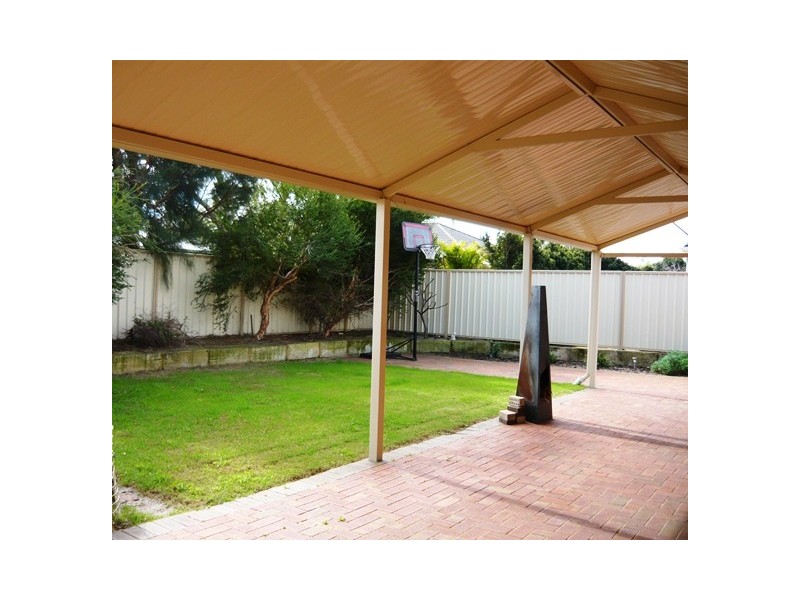 7 Columbus Street, Dudley Park WA 6210