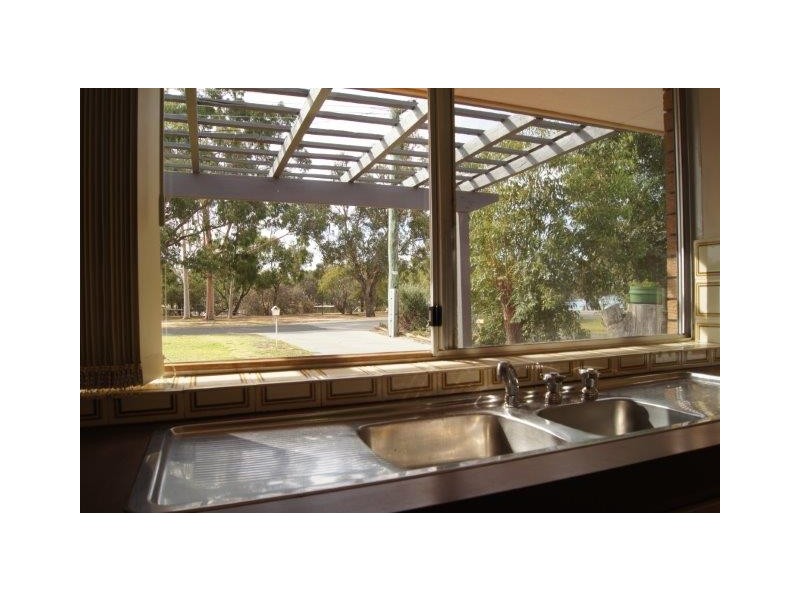 200 Banksia Tce, South Yunderup WA 6208