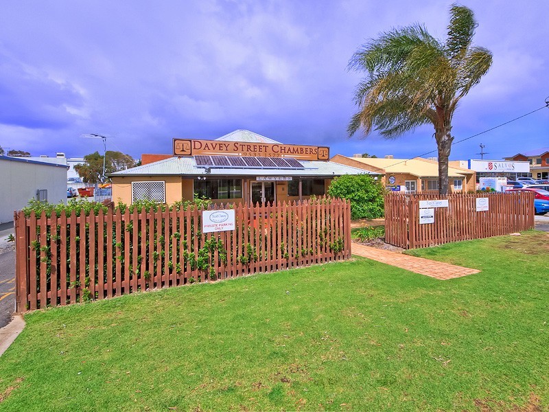 25 Davey Street, Mandurah WA 6210
