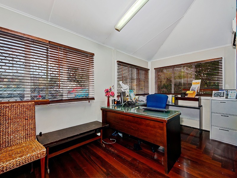 25 Davey Street, Mandurah WA 6210