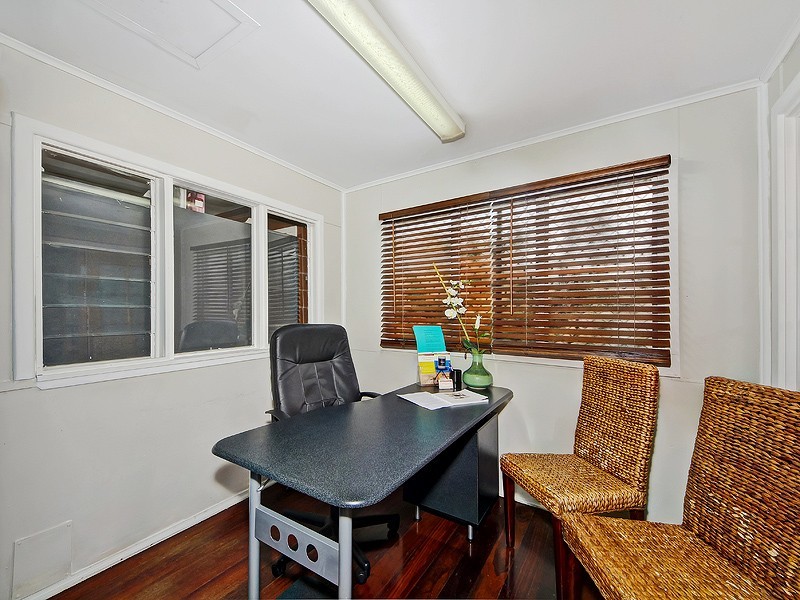 25 Davey Street, Mandurah WA 6210