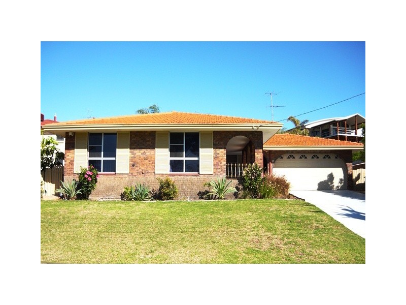 10 Dalrymple Terrace, Halls Head WA 6210