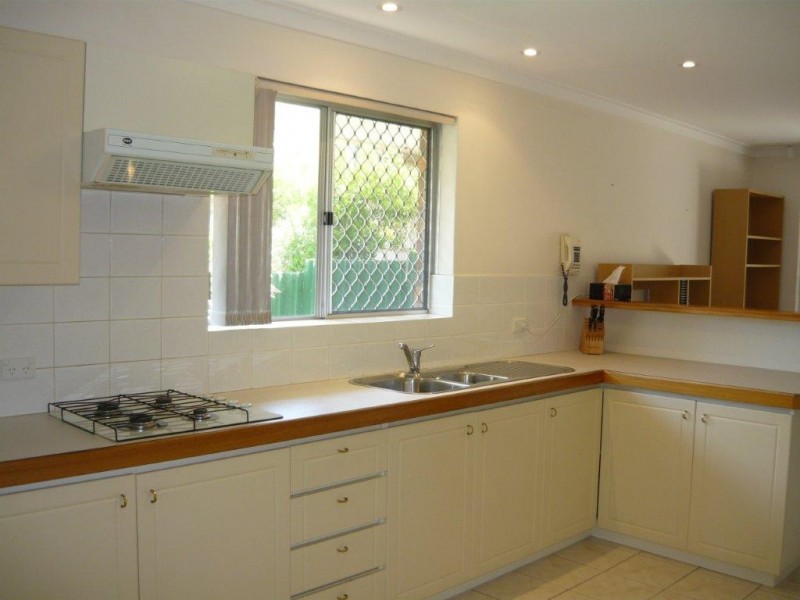 10 Dalrymple Terrace, Halls Head WA 6210