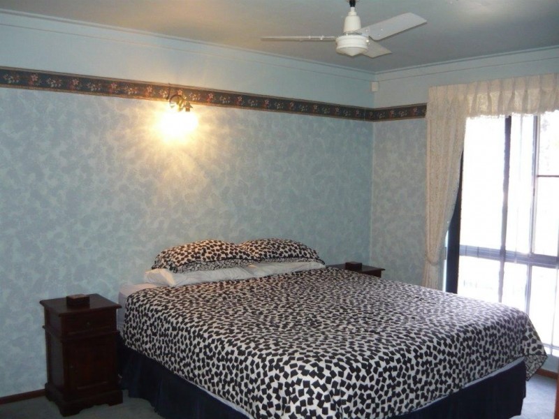 10 Dalrymple Terrace, Halls Head WA 6210