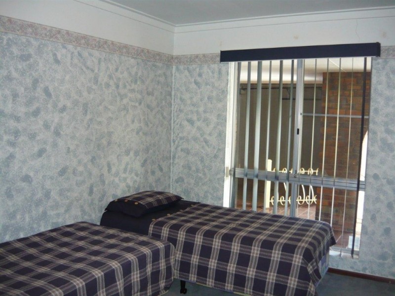 10 Dalrymple Terrace, Halls Head WA 6210