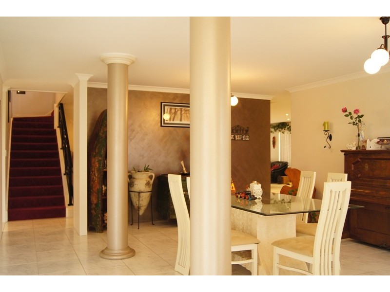 17 Hudson Drive, Dudley Park WA 6210