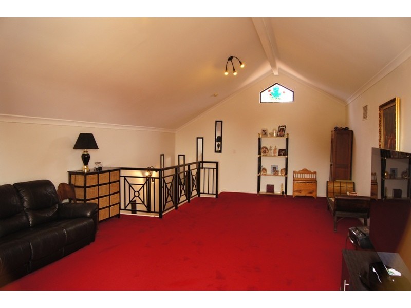 17 Hudson Drive, Dudley Park WA 6210