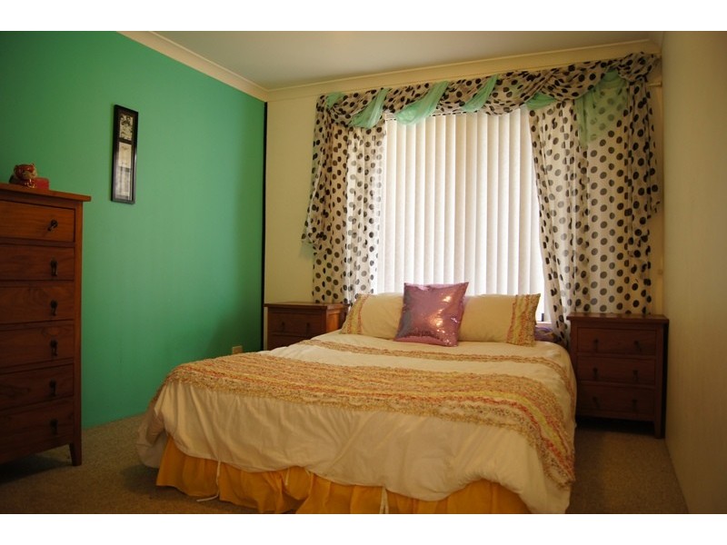 17 Hudson Drive, Dudley Park WA 6210