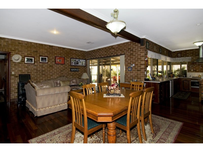 16 Mears Road, Barragup WA 6209
