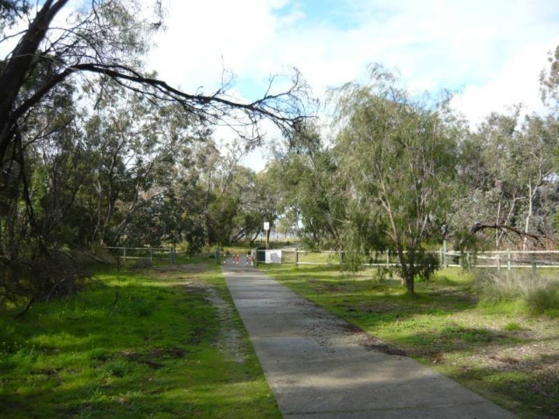 13 Park Way, Bouvard WA 6211