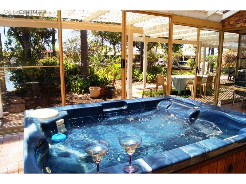 33 Woolah Place, South Yunderup WA 6208