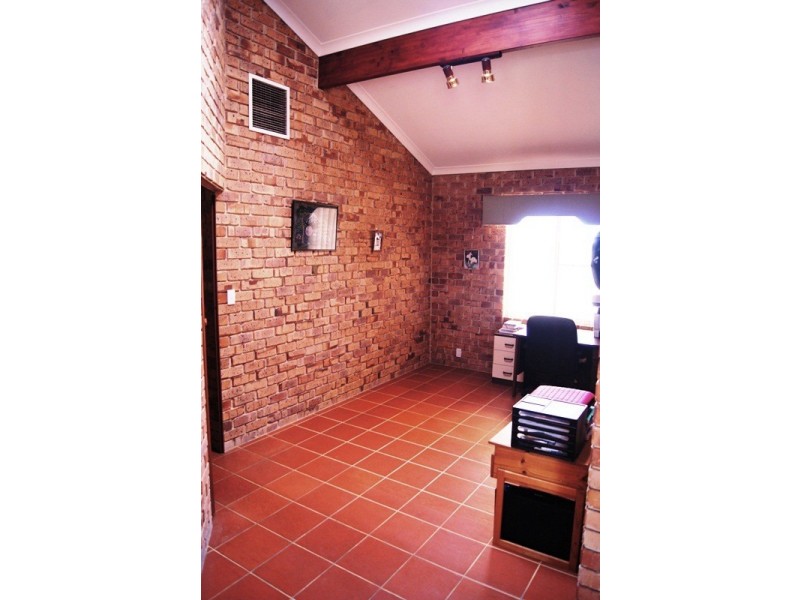 33 Woolah Place, South Yunderup WA 6208