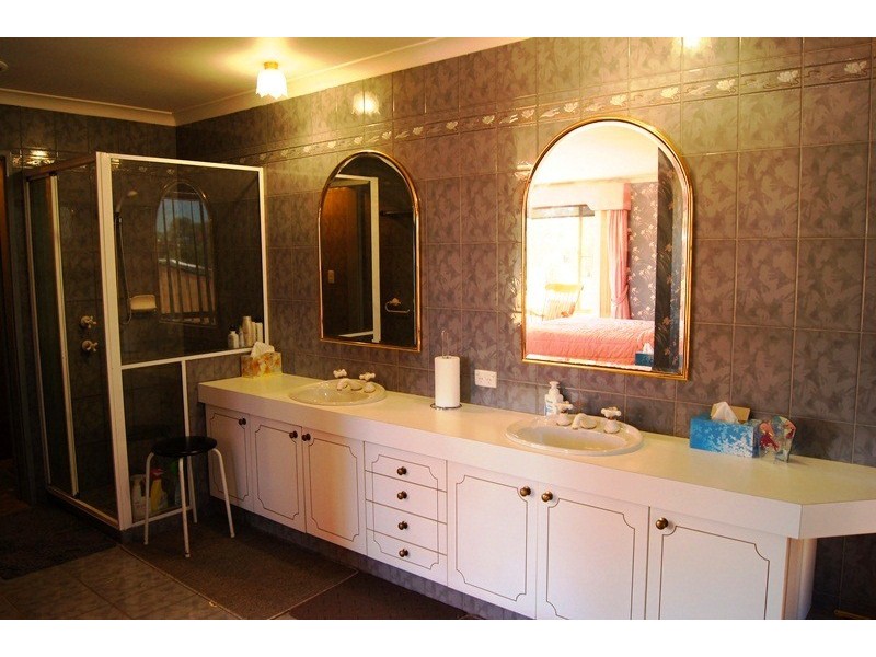 33 Woolah Place, South Yunderup WA 6208