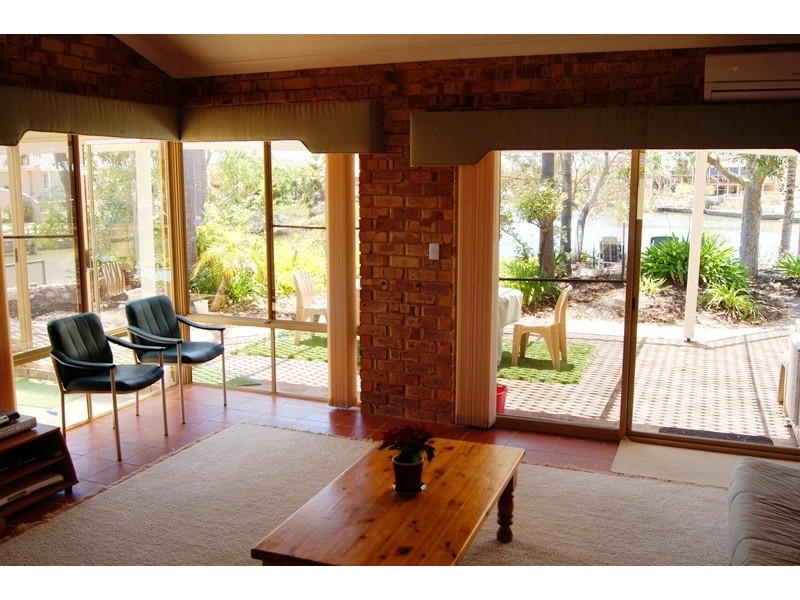 33 Woolah Place, South Yunderup WA 6208