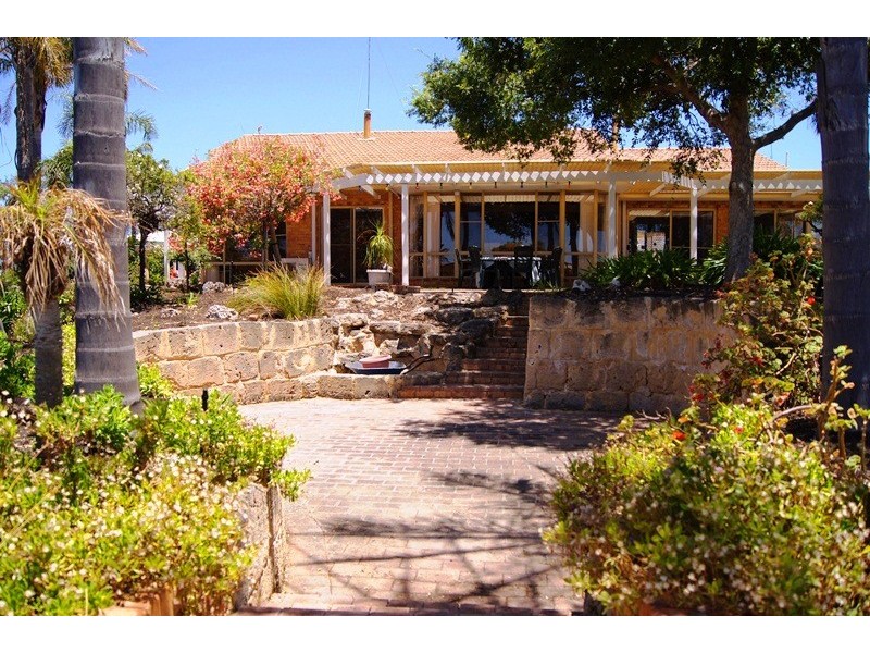 33 Woolah Place, South Yunderup WA 6208