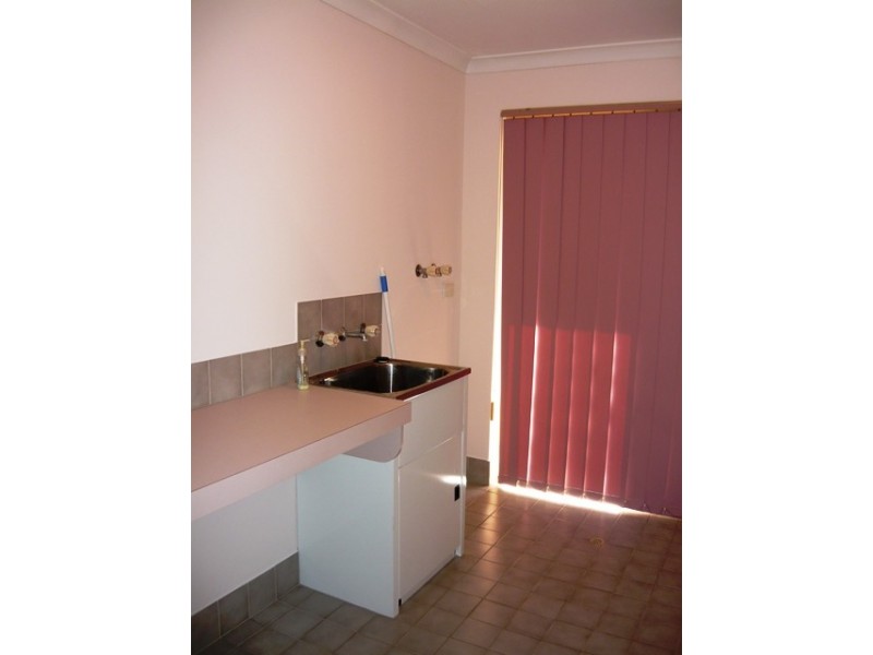 2 A Grange Court, Halls Head WA 6210