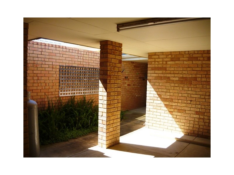 2 A Grange Court, Halls Head WA 6210