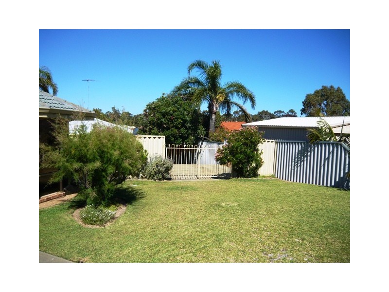 2 A Grange Court, Halls Head WA 6210