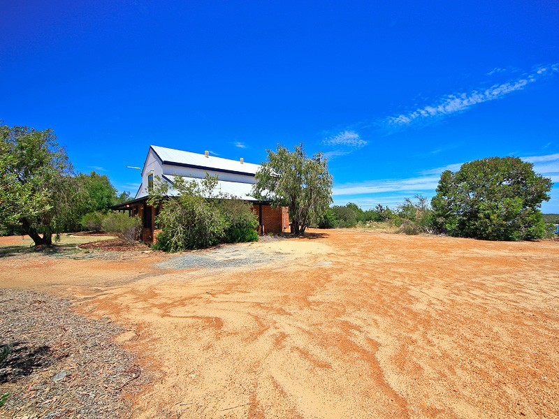 1 Dawesville Road, Dawesville WA 6211
