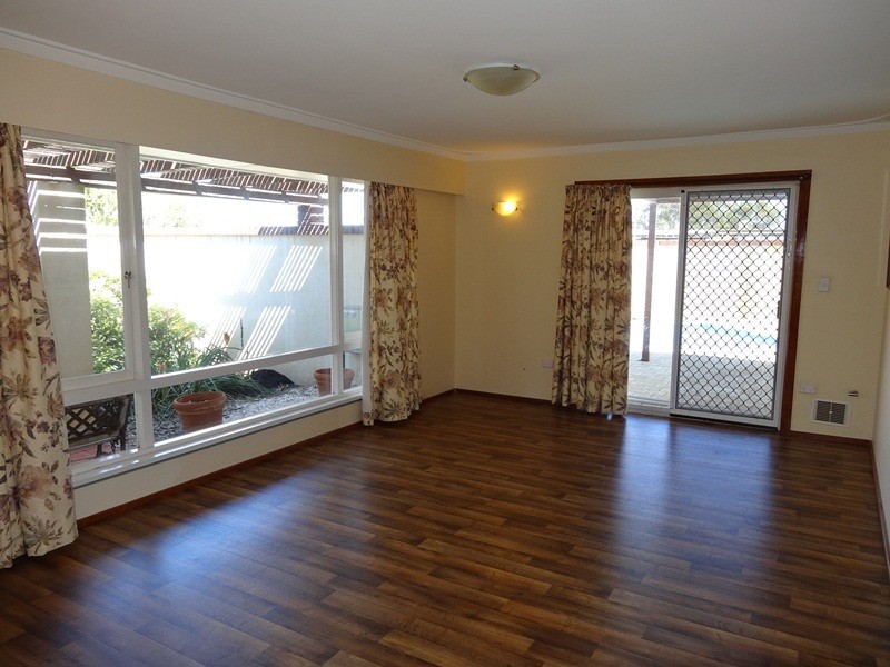 5 Comet Street, Dudley Park WA 6210