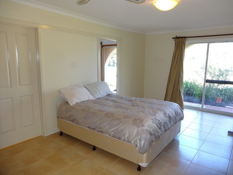 5 Comet Street, Dudley Park WA 6210