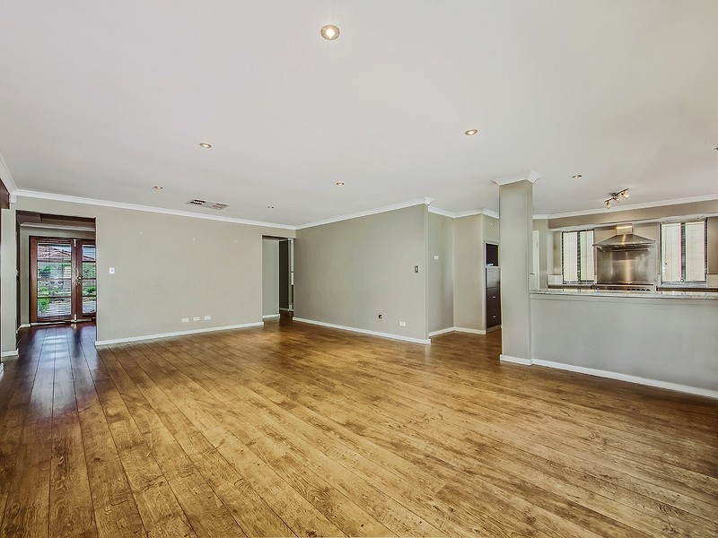 80 Ballard Meander, Lakelands WA 6180