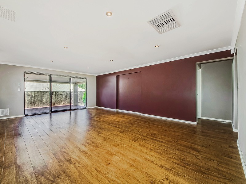 80 Ballard Meander, Lakelands WA 6180