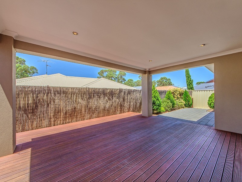 80 Ballard Meander, Lakelands WA 6180