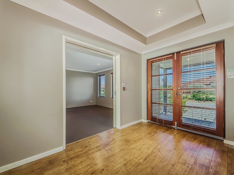 80 Ballard Meander, Lakelands WA 6180