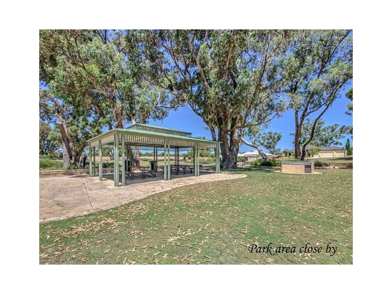 80 Ballard Meander, Lakelands WA 6180