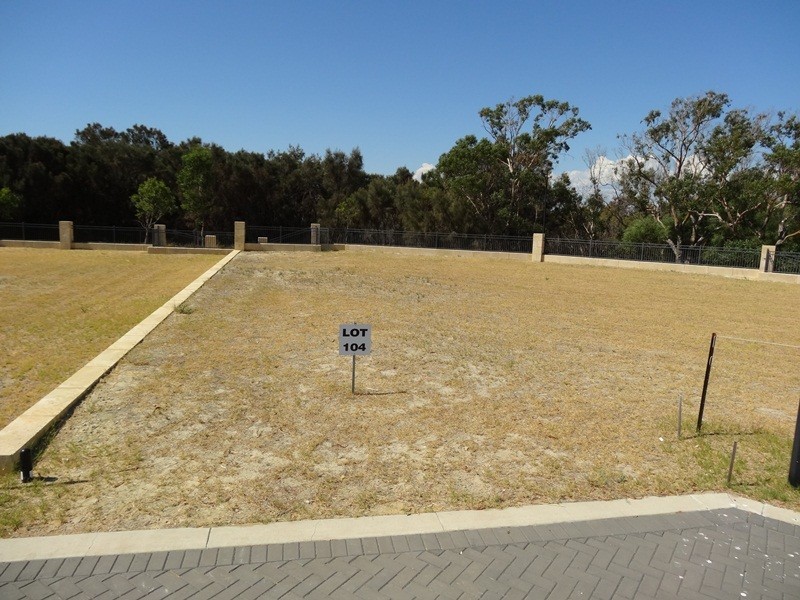 8 (Lot 104) Shearwater View, Halls Head WA 6210