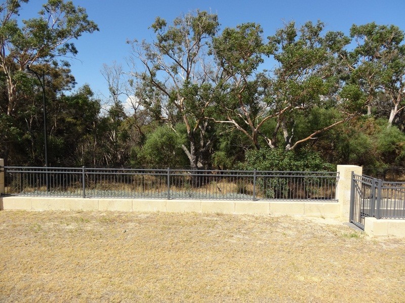 10 (Lot 105) Shearwater View, Halls Head WA 6210
