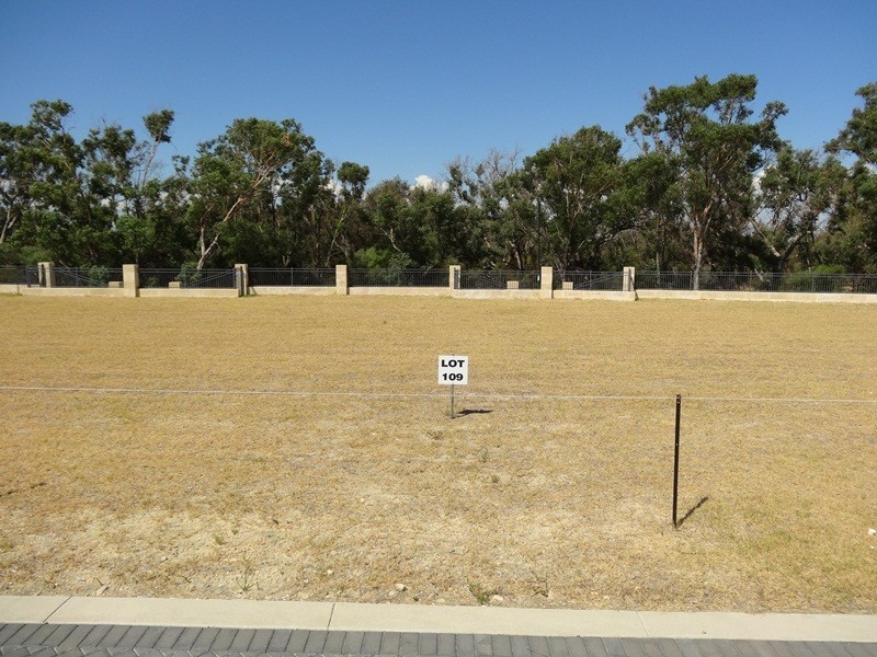 18 (Lot 109) Shearwater View, Halls Head WA 6210