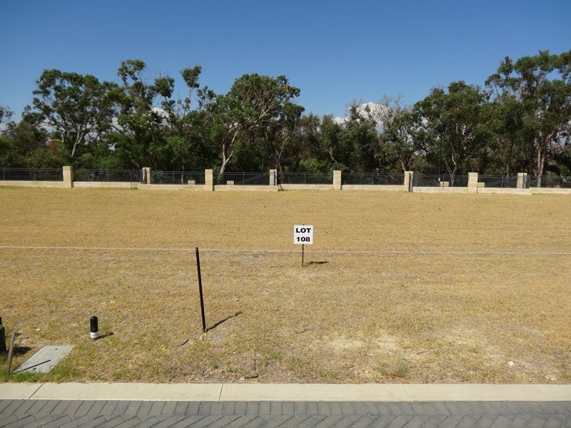 16 (Lot 108) Shearwater View, Halls Head WA 6210