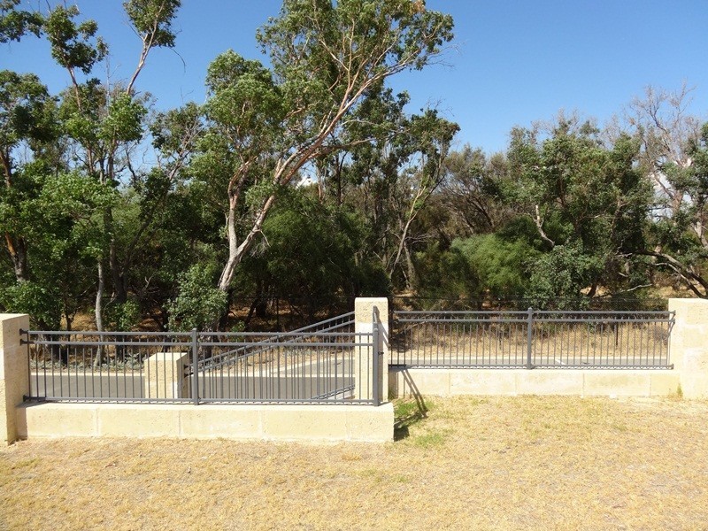 16 (Lot 108) Shearwater View, Halls Head WA 6210