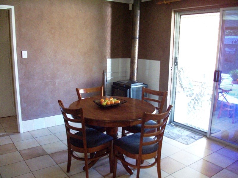 2 Cornish Way, Pinjarra WA 6208